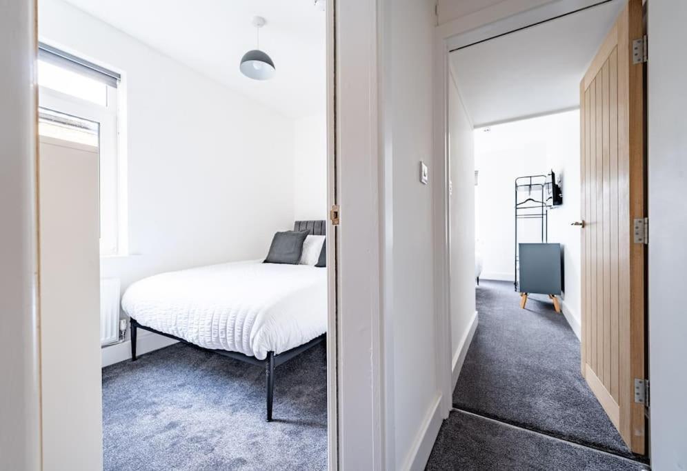 Isaacs View - First Floor Apartment Клиторпс Экстерьер фото